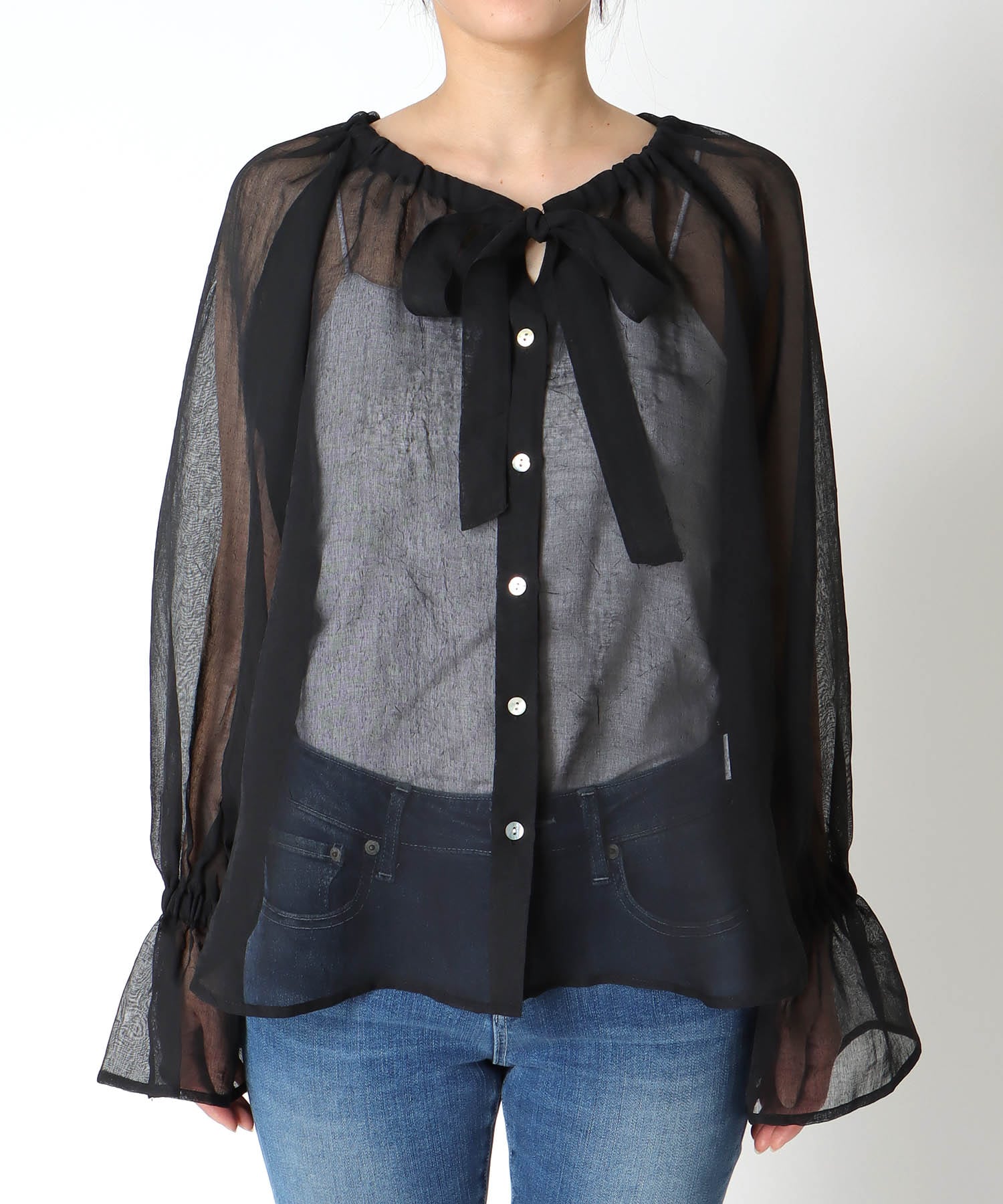 ギャザーリボンカラーブラウス